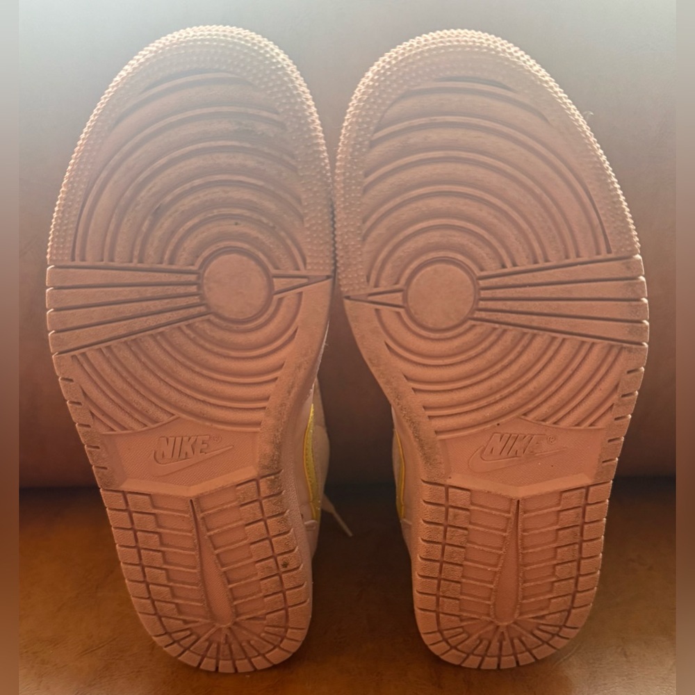 Nike Air Jordan 1 Mid SE GS Coral Stardust 5Y Women’s 6.5 Pink Gold - Picture 9 of 9
